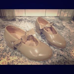 Toddler size 8 Tan tap shoes